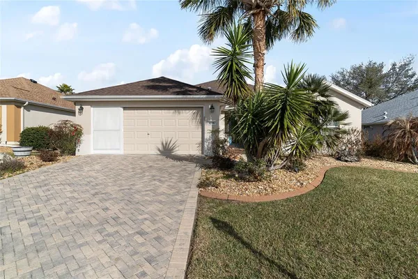 Property Slideshow image 2 of 43 | 12747 se 97th terrace rd, Summerfield, FL, 34491