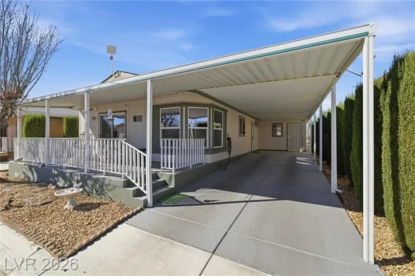 Property Slideshow image 2 of 20 | 641 montecito dr, Pahrump, NV, 89048