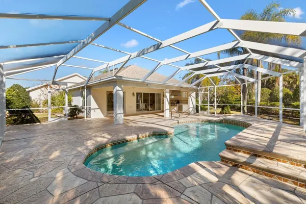 Property Slideshow image 2 of 42 | 1644 duffy loop, The Villages, FL, 32162