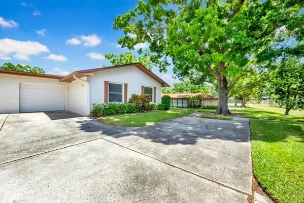 Property Slideshow image 3 of 39 | 2291 shelly dr d, Palm Harbor, FL, 34684
