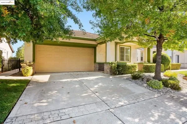 Property Slideshow image 2 of 48 | 1481 bismarck ln, Brentwood (Cc), CA, 94513