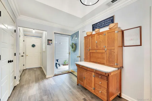 Property Slideshow image 3 of 41 | 519 highland ct, Brookhaven, NY, 11955