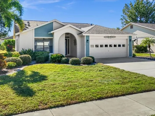 Property Slideshow image 2 of 45 | 115 park forest blvd, Englewood, FL, 34223