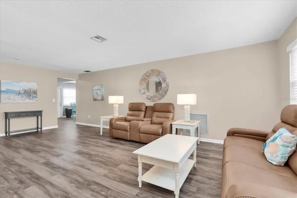 Property Slideshow image 3 of 36 | 8260 burgundy dr, Pinellas Park, FL, 33781