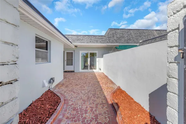 Property Slideshow image 3 of 26 | 285 boca ciega point blvd n # 3009, St Petersburg, FL, 33708