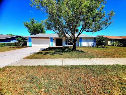 Property Slideshow image 2 of 49 | 835 anchorage ln, Palm Harbor, FL, 34685