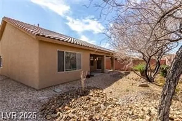 Property Slideshow image 3 of 20 | 6092 fox creek ave, Las Vegas, NV, 89122