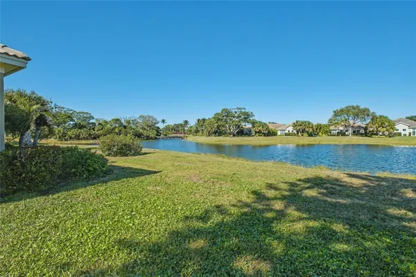 Property Slideshow image 3 of 40 | 2158 falls cir, Vero Beach, FL, 32967
