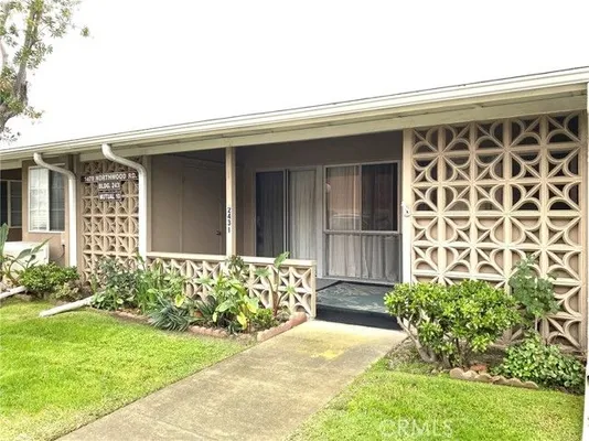 Property Slideshow image 2 of 10 | 1470 northwood rd # m10-243i, Seal Beach, CA, 90740