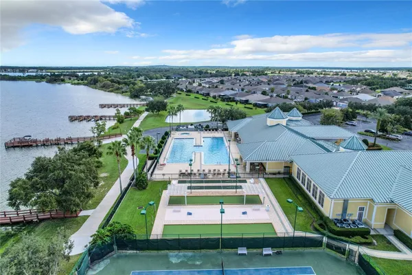 Property Slideshow image 3 of 54 | 4019 carteret dr, Winter Haven, FL, 33884