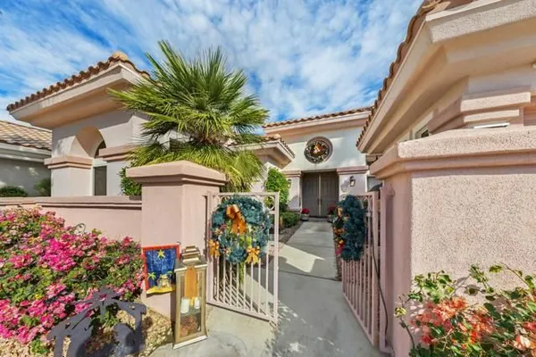 Property Slideshow image 3 of 40 | 78108 foxbrook ln, Palm Desert, CA, 92211