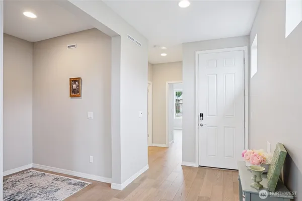 Property Slideshow image 3 of 28 | 15116 183rd ave, Bonney Lake, WA, 98391