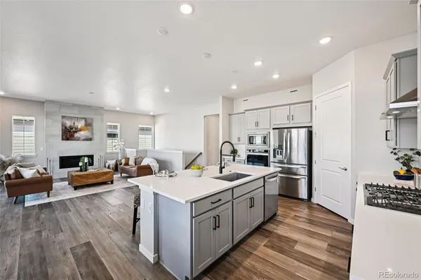 Property Slideshow image 2 of 50 | 8735 s quemoy st, Aurora, CO, 80016