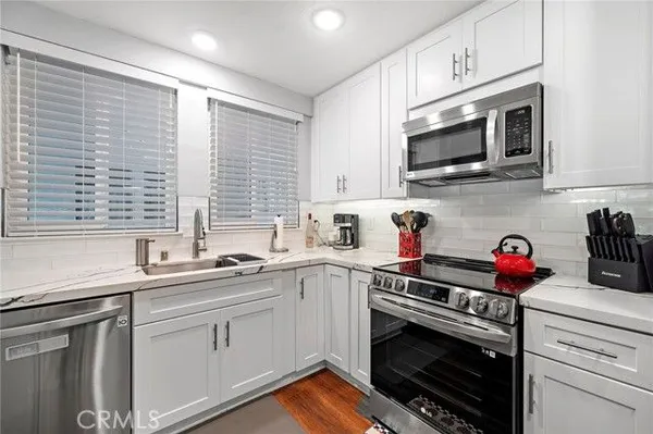 Property Slideshow image 3 of 27 | 256 calle aragon d, Laguna Woods, CA, 92637