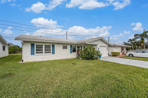 Property Slideshow image 2 of 26 | 3457 101st ter, Pinellas Park, FL, 33782