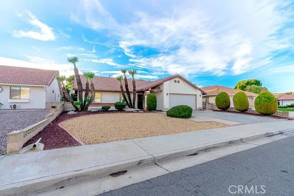 Property Slideshow image 3 of 39 | 1329 hickory dr, Hemet, CA, 92545