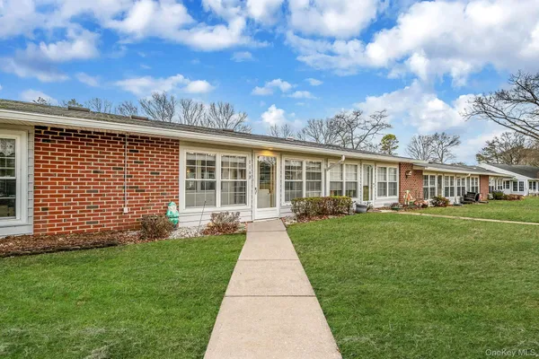 Property Slideshow image 2 of 19 | 116 exmore ct, Ridge, NY, 11961