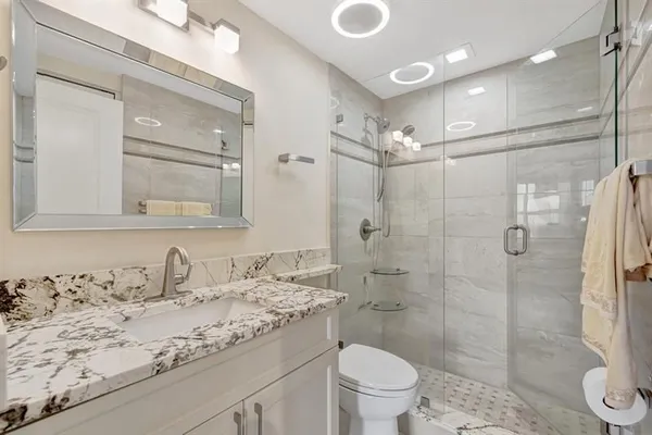 Property Slideshow image 3 of 45 | 3300 ne 36th st apt 1617, Fort Lauderdale, FL, 33308