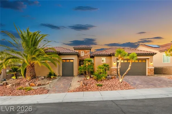 Property Slideshow image 2 of 80 | 2948 foxtail creek ave, Henderson, NV, 89052