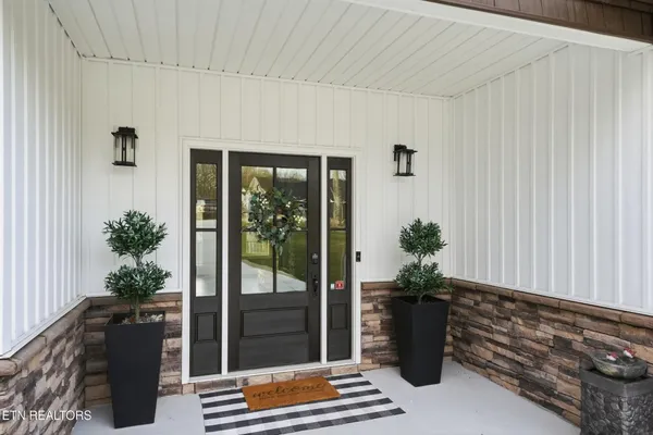 Property Slideshow image 3 of 42 | 285 odali trce, Loudon, TN, 37774