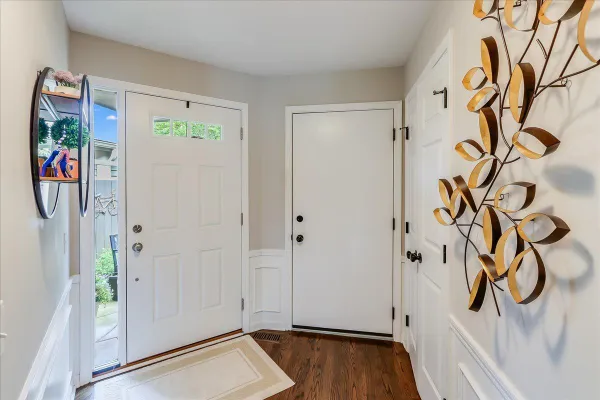Property Slideshow image 3 of 39 | 447 white oak ln 1135b, Lake Barrington, IL, 60010