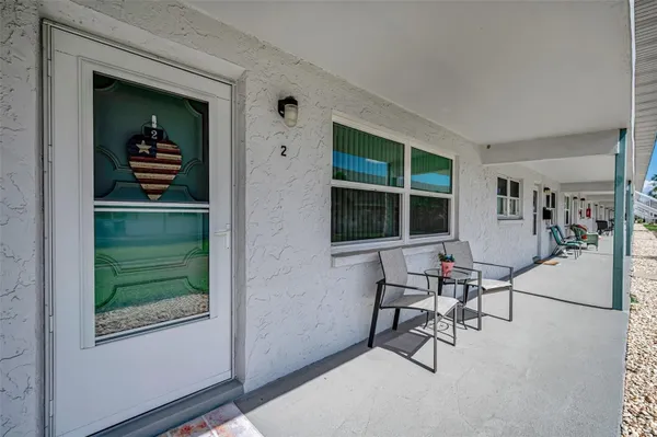 Property Slideshow image 3 of 42 | 5257 81st ln 2, St Petersburg, FL, 33709