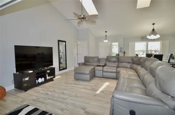 Property Slideshow image 3 of 77 | 611 paget dr, Venice, FL, 34293