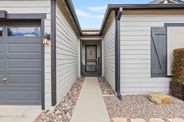 Property Slideshow image 3 of 47 | 7135 n windy walk way, Prescott Valley, AZ, 86315