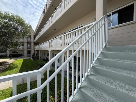 Property Slideshow image 3 of 31 | 2284 philippine dr 59, Clearwater, FL, 33763