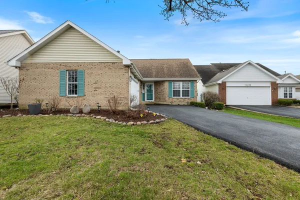 Property Slideshow image 2 of 25 | 13500 redberry cir, Plainfield, IL, 60544