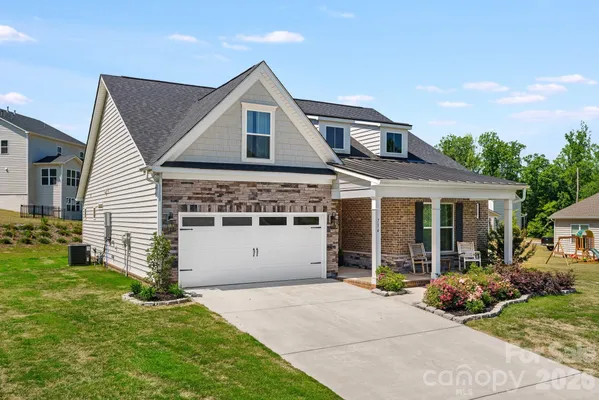 Property Slideshow image 2 of 42 | 714 sawgrass ridge ct, Rock Hill, SC, 29732