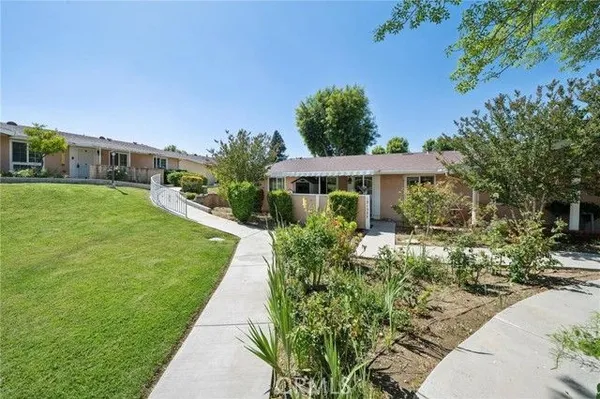 Property Slideshow image 2 of 47 | 19153 avenue of the oaks, Newhall, CA, 91321