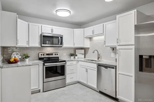 Property Slideshow image 2 of 50 | 650 s alton way apt 10a, Denver, CO, 80247