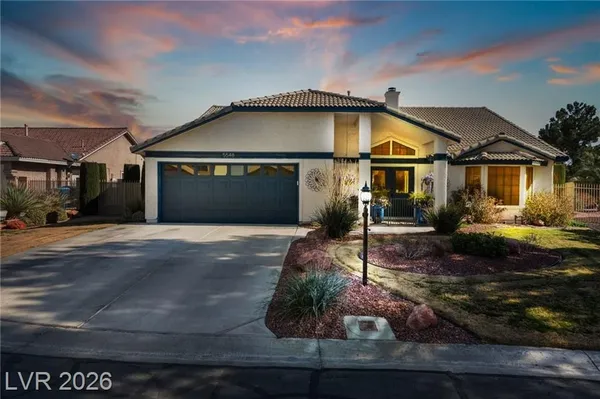 Property Slideshow image 2 of 49 | 5548 singing hills dr, Las Vegas, NV, 89130