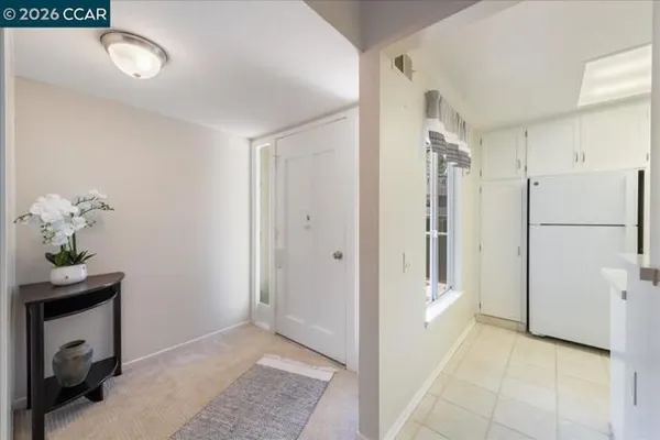 Property Slideshow image 2 of 49 | 1573 rockledge ln 3, Walnut Creek, CA, 94595