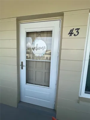 Property Slideshow image 3 of 18 | 2295 belgian ln 43, Clearwater, FL, 33763