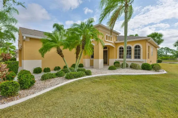 Property Slideshow image 3 of 40 | 840 king leon way, Sun City Center, FL, 33573