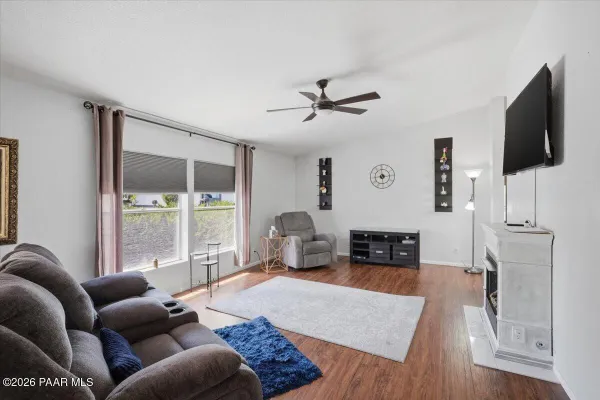 Property Slideshow image 2 of 30 | 1929 e mountain hollow dr, Prescott, AZ, 86301