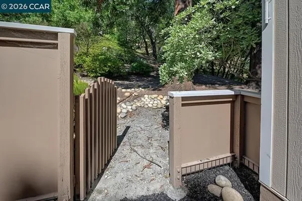Property Slideshow image 3 of 56 | 1332 running springs rd 2, Walnut Creek, CA, 94595