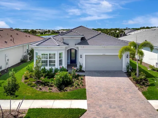 Property Slideshow image 3 of 100 | 25509 royal tern ln, Englewood, FL, 34223