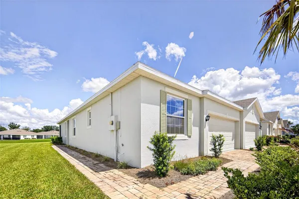 Property Slideshow image 2 of 28 | 5365 nw 46th lane rd, Ocala, FL, 34482