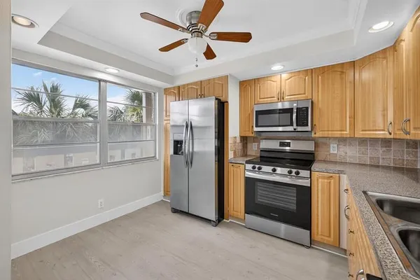Property Slideshow image 3 of 24 | 2902 victoria cir g3, Coconut Creek, FL, 33066