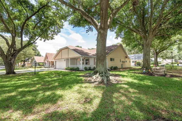 Property Slideshow image 2 of 59 | 8560 sw 90th st e, Ocala, FL, 34481