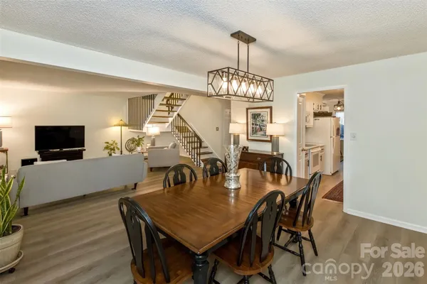 Property Slideshow image 3 of 41 | 503 crowfields ln, Asheville, NC, 28803