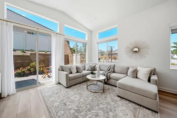 Property Slideshow image 2 of 34 | 15159 leia way, San Diego, CA, 92129