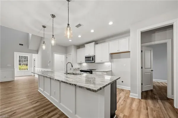 Property Slideshow image 3 of 40 | 3509 elaina way, Chesapeake, VA, 23321