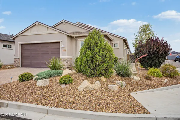 Property Slideshow image 2 of 24 | 6296 goldfinch dr, Prescott, AZ, 86305