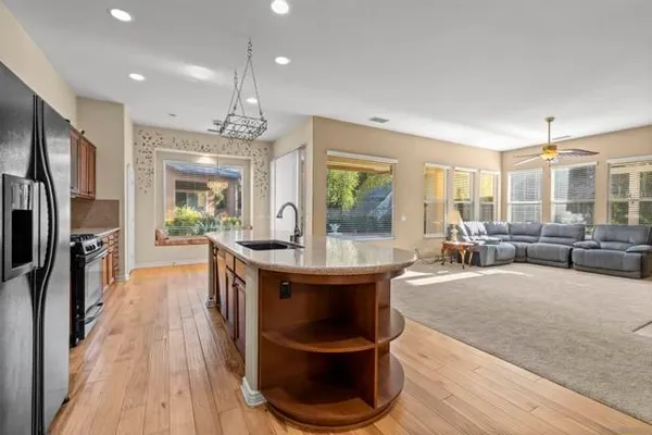 Property Slideshow image 2 of 33 | 9093 filaree ct, Corona, CA, 92883