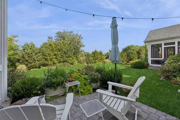 Property Slideshow image 2 of 22 | 32 millstone ln 16, Cutchogue, NY, 11935