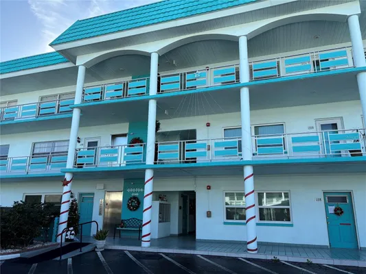 Property Slideshow image 3 of 46 | 5940 30th ave 209, Gulfport, FL, 33707